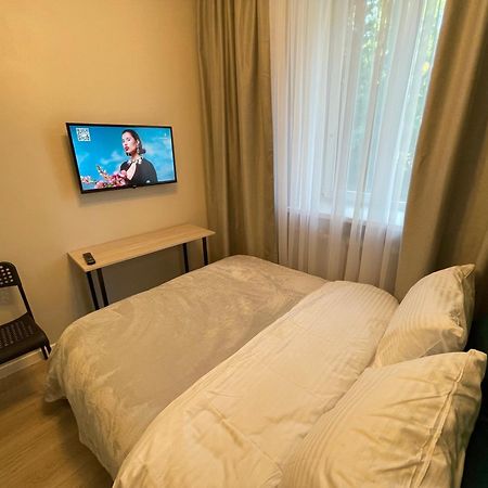 Myfreedom Апартаменти Метро Олімпійська Центр Kiev Buitenkant foto